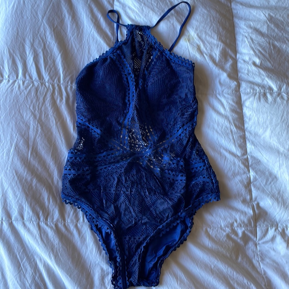 Gorgeous one piece swimsuit